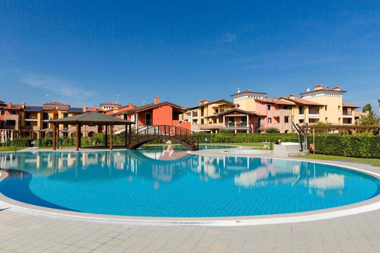 Appartamento Lucy Sirmione Esterno foto