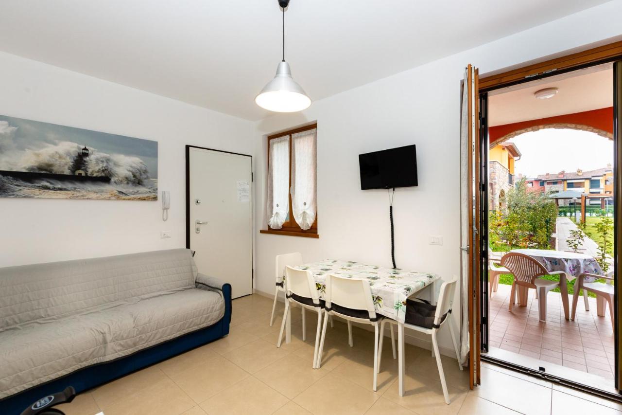 Appartamento Lucy Sirmione Esterno foto