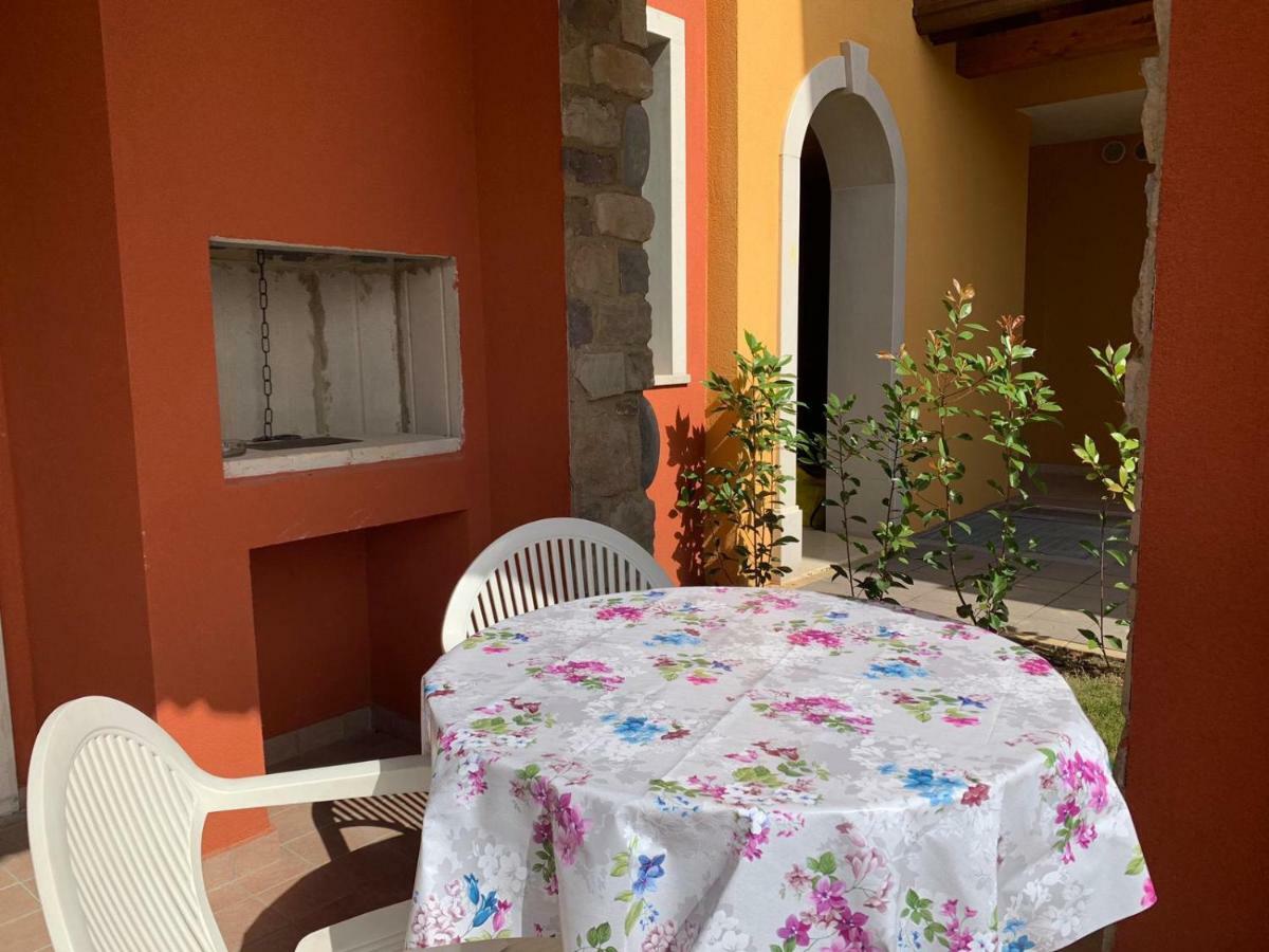 Appartamento Lucy Sirmione Esterno foto